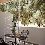Sanpiero Island Aparthotel