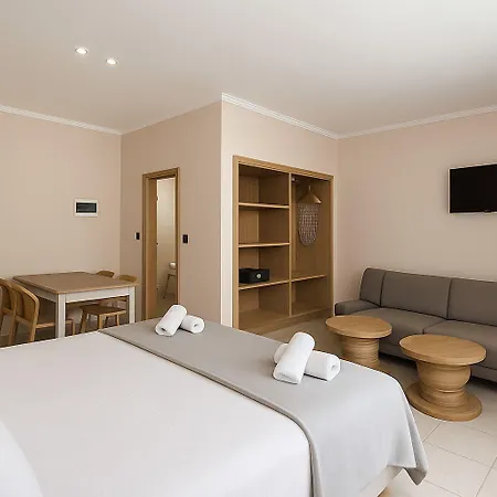 Sanpiero Island Aparthotel 3*